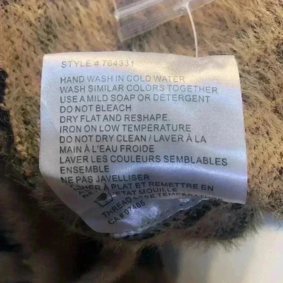 NVLT Women Tiger Pattern Rust/ Black Coat Jacket Button Closure Size Medium NWT - Picture 14 of 15